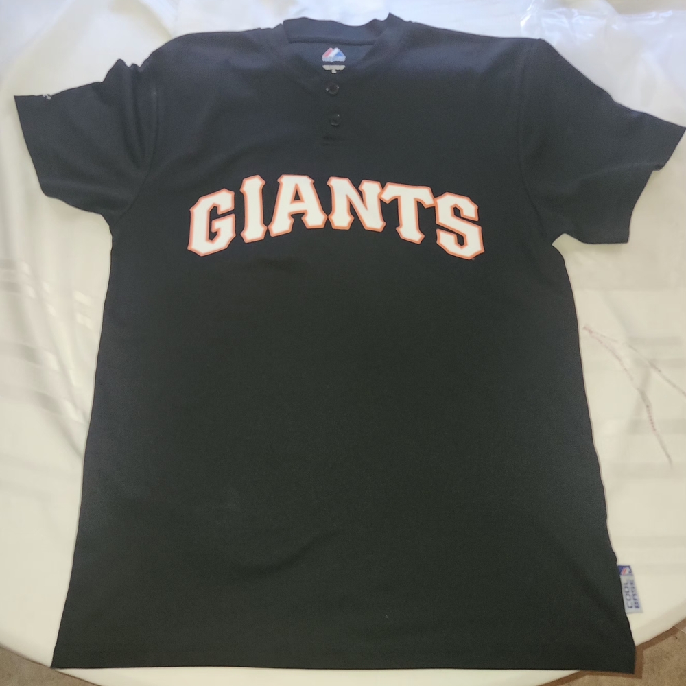 San Fransisco Giants Black 2 Button-Up Shirt